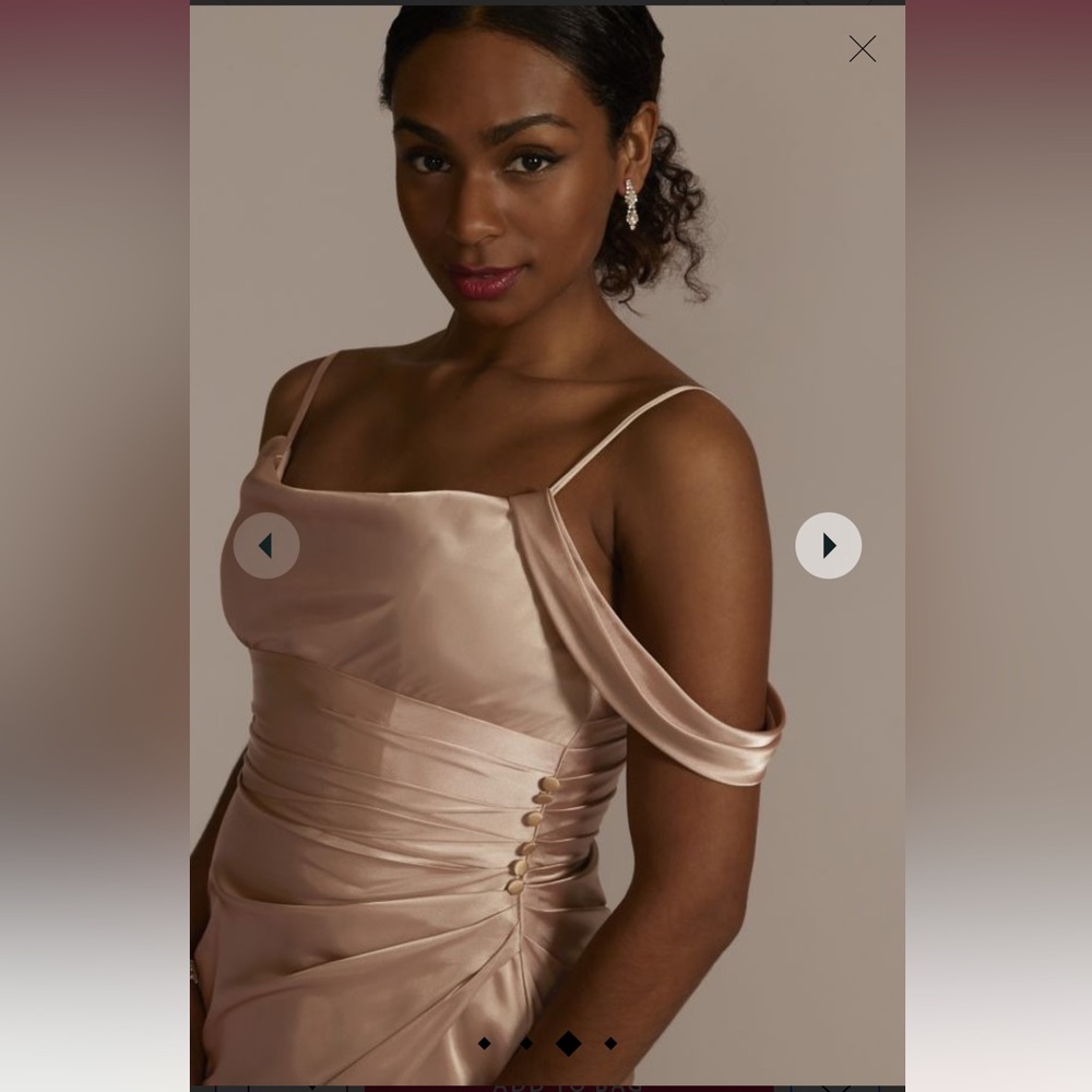 Dress - Picture 3 of 3